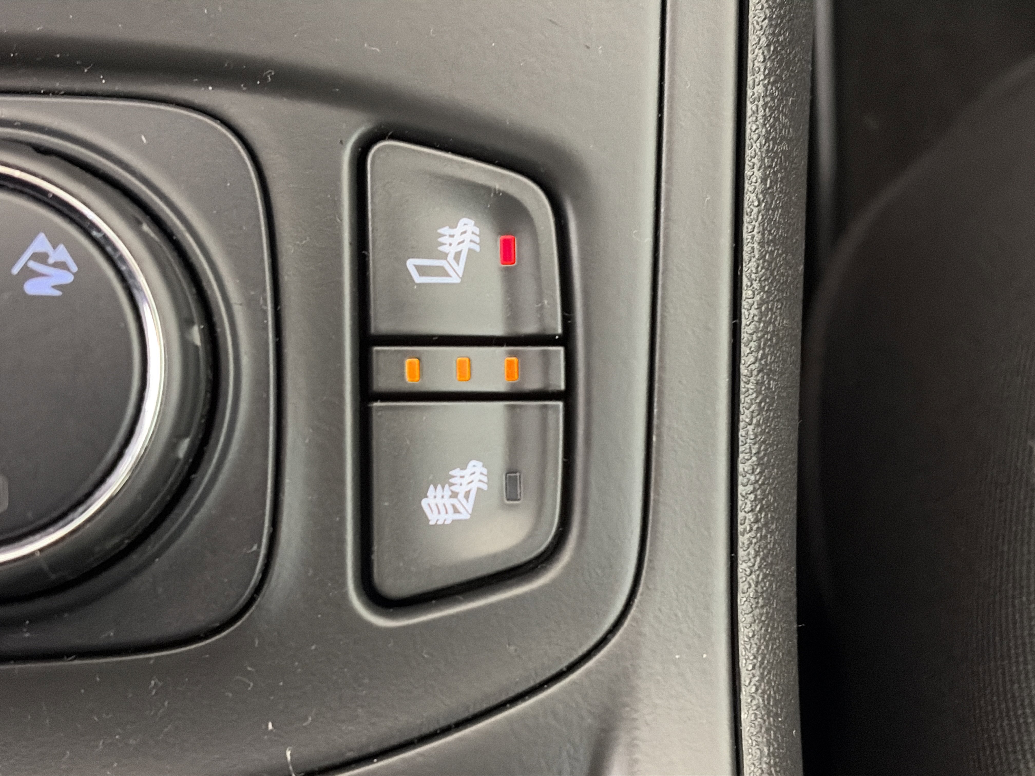 Certified 2023 GMC Terrain SLT image 29