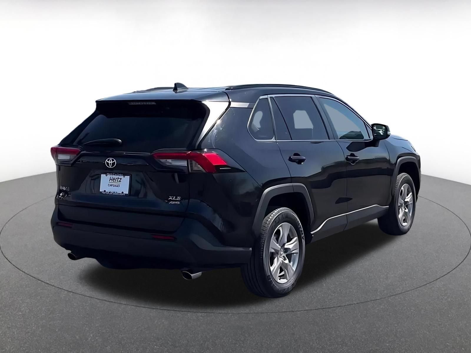 Used 2025 Toyota RAV4 XLE w/ Convenience Package AWD/4WD image 14