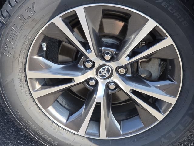 Used 2016 Toyota Highlander XLE w/ Protection Package #3 AWD/4WD image 9