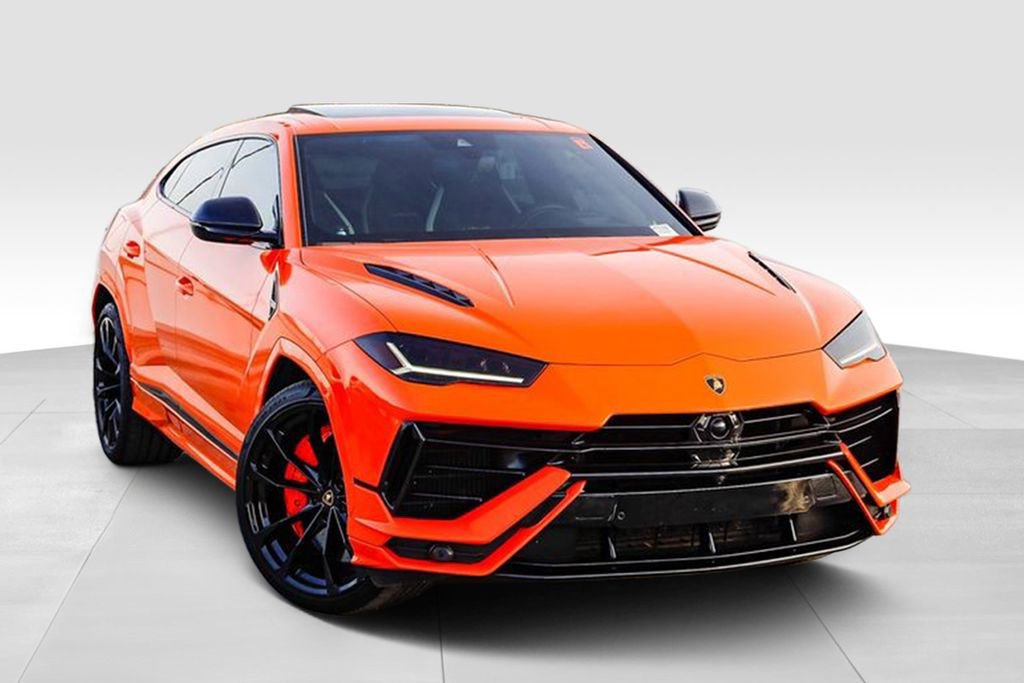 Used 2023 Lamborghini Urus S image 2