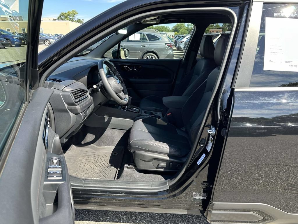 Certified 2025 Subaru Forester Touring w/ Touring Package AWD/4WD image 15