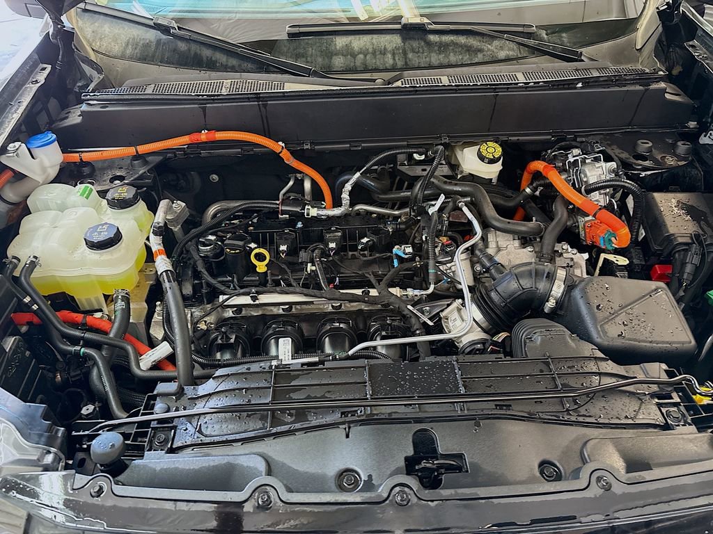 Used 2025 Ford Maverick XLT w/ Equipment Group 301A image 28