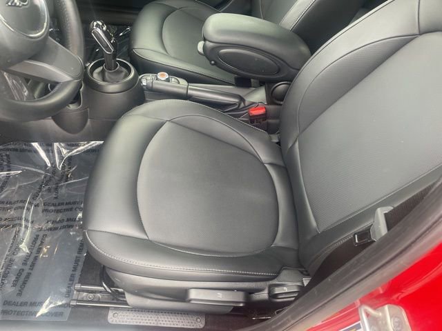 Used 2022 MINI Cooper 4-Door Hardtop image 29