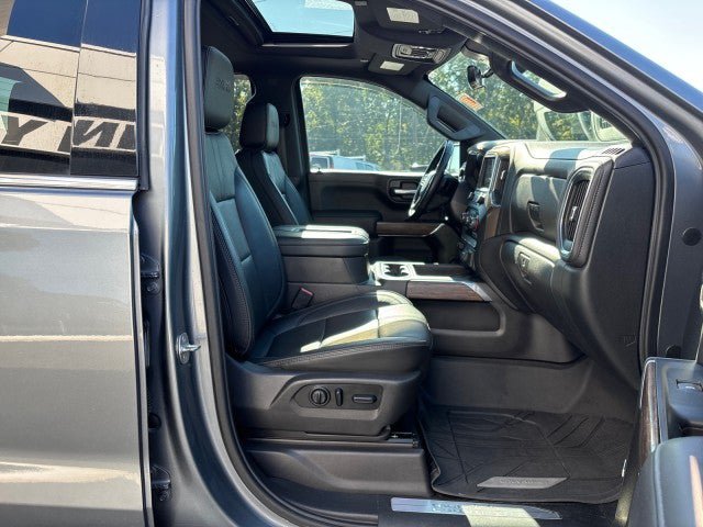 Used 2019 Chevrolet Silverado 1500 High Country w/ Technology Package AWD/4WD image 47