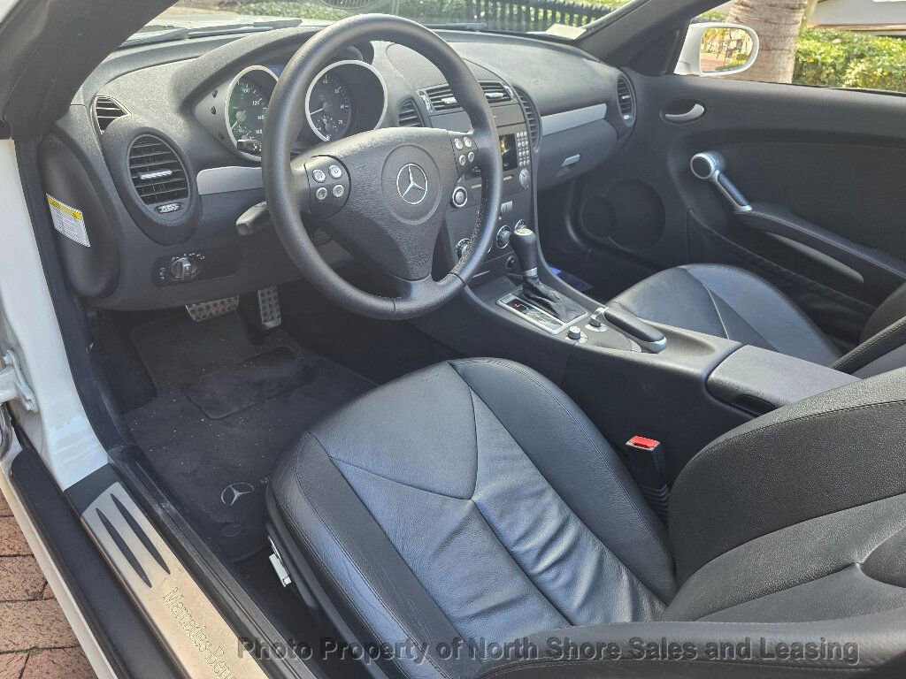 Used 2005 Mercedes-Benz SLK 350 Movie Star image 44