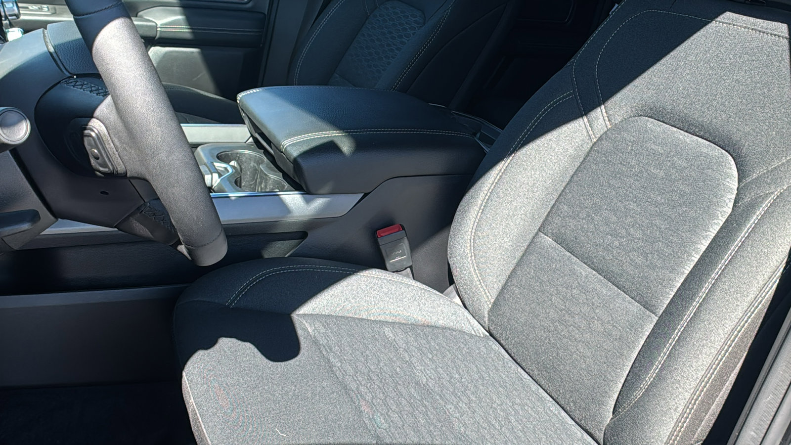 Used 2025 RAM 1500 Big Horn AWD/4WD image 24