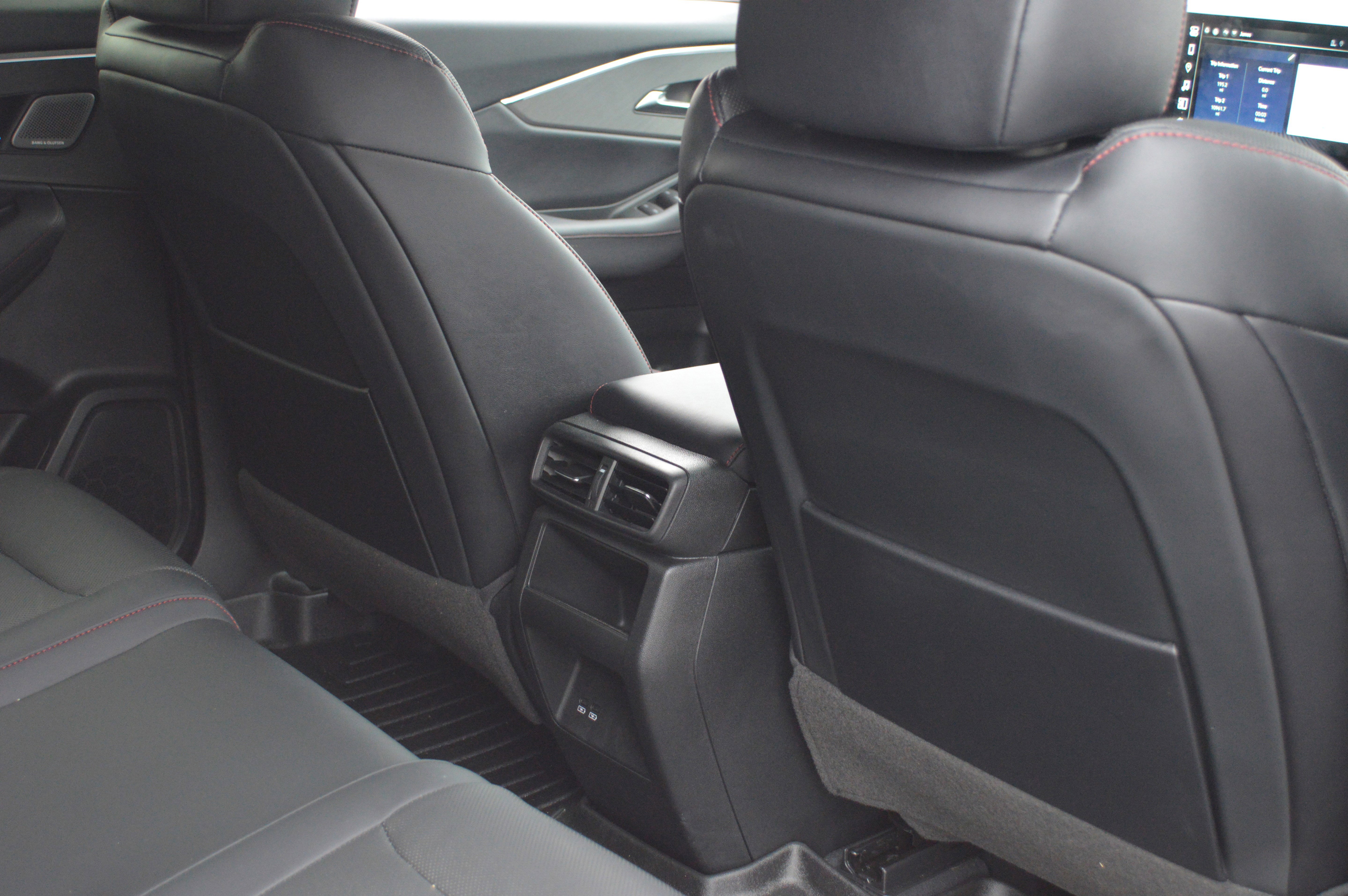 Used 2024 Acura ZDX A-Spec image 27