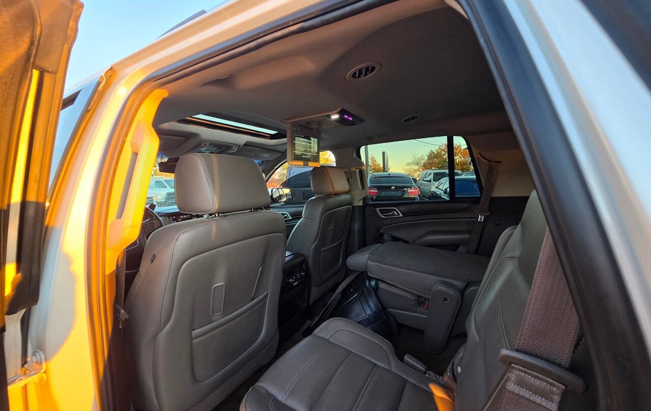 Used 2015 GMC Yukon Denali w/ Touring Package AWD/4WD image 24