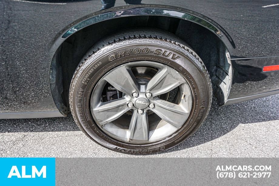 Used 2019 Dodge Challenger SXT RWD image 13