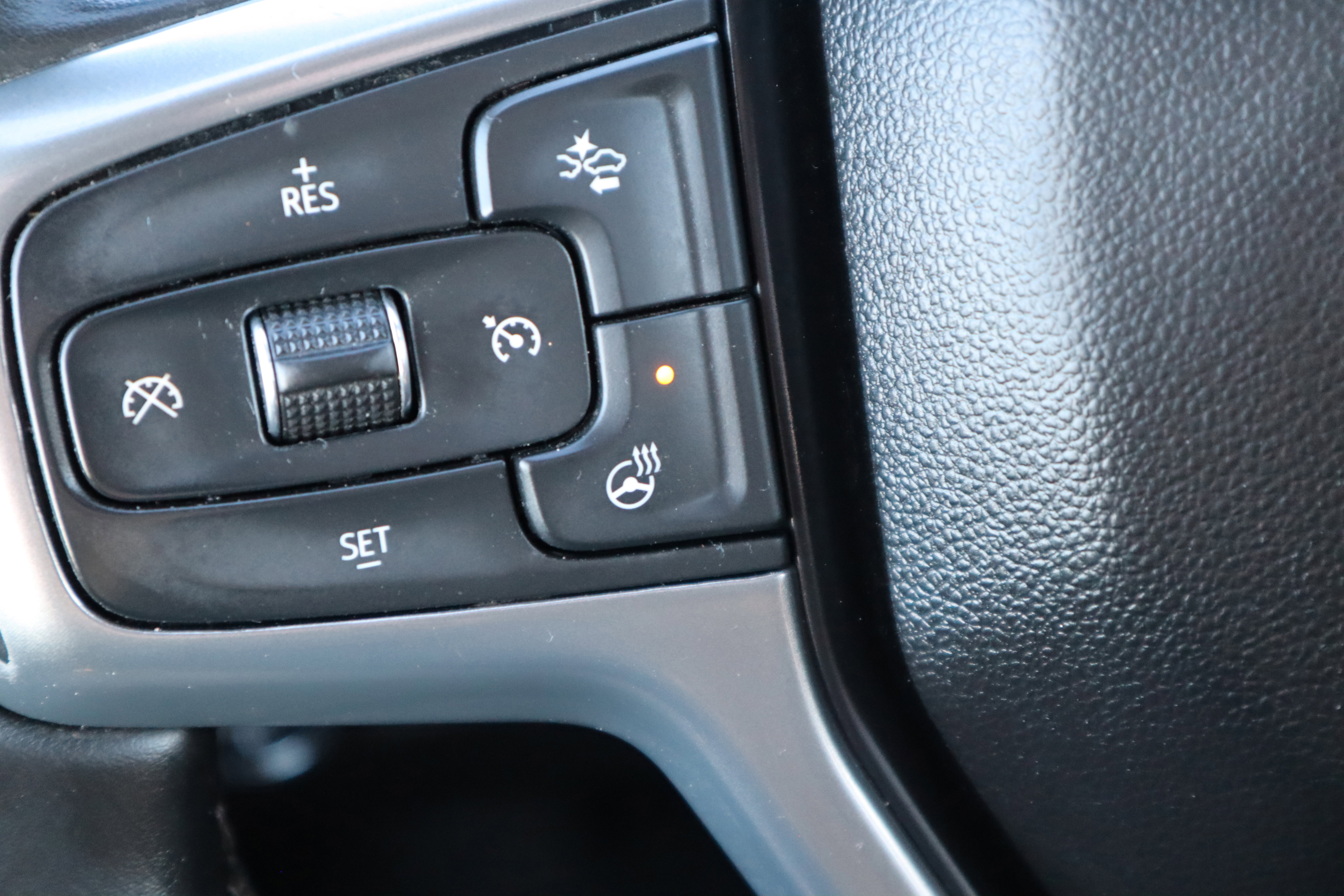 Used 2024 Chevrolet Silverado 3500 LT w/ Convenience Package image 28