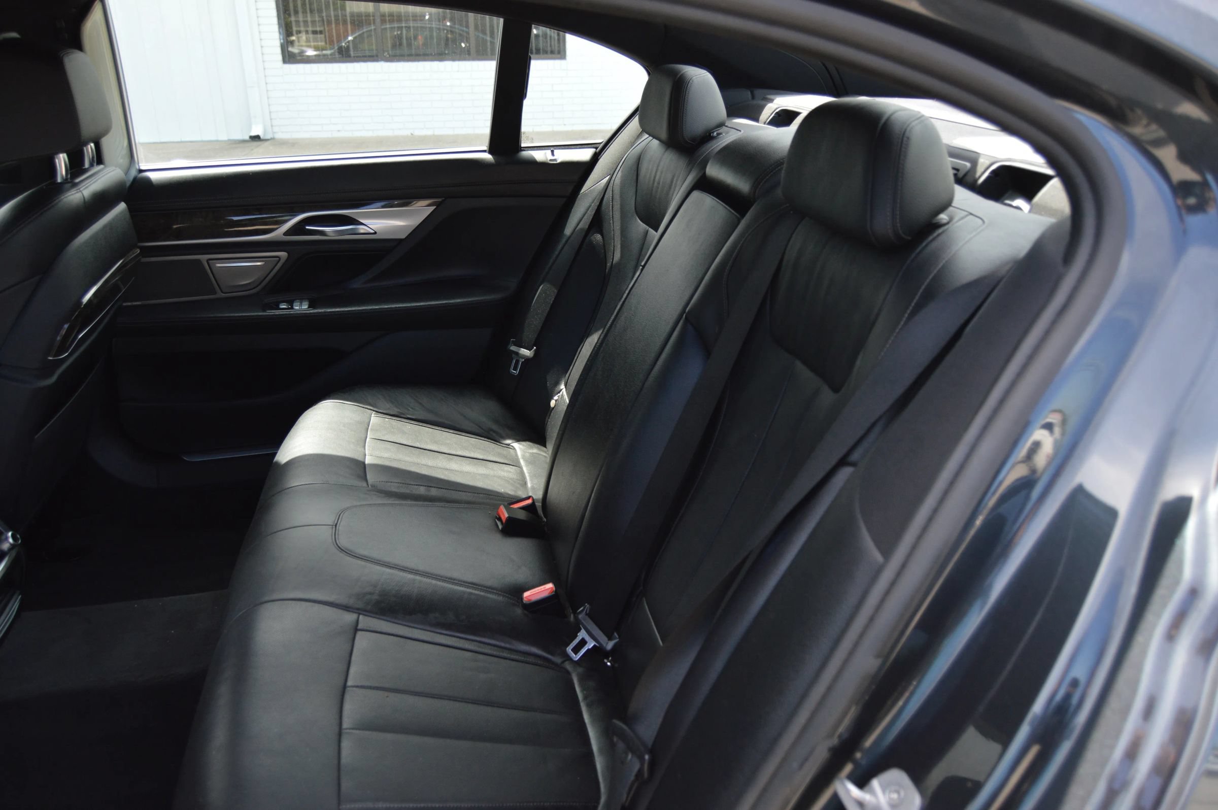 Used 2016 BMW 740i RWD image 23