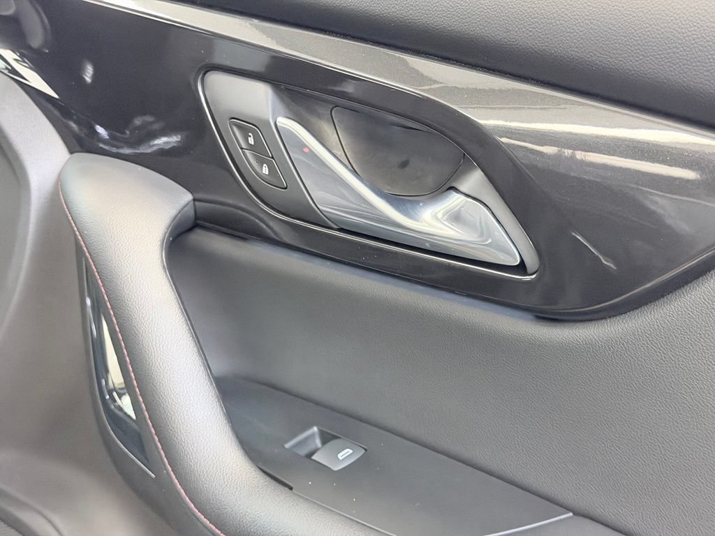 Used 2019 Chevrolet Blazer RS w/ LPO, Floor Liner Package FWD image 37