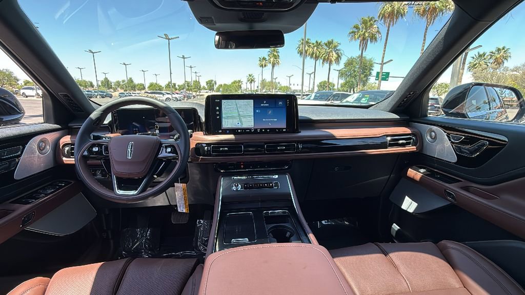 New 2026 Lincoln Aviator Reserve w/ Luxury Package RWD image 4