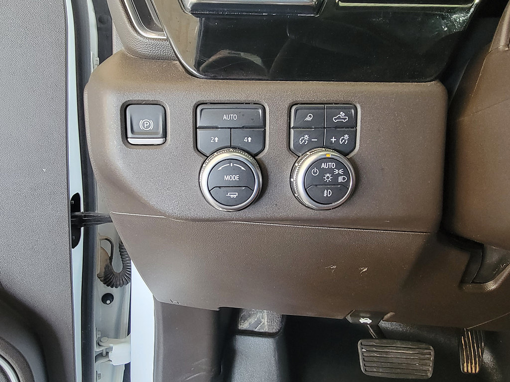 Used 2024 GMC Sierra 1500 SLT AWD/4WD image 20