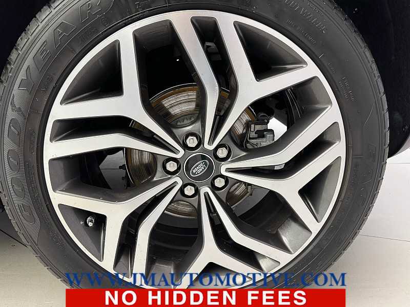 Used 2020 Land Rover Range Rover Evoque SE image 9