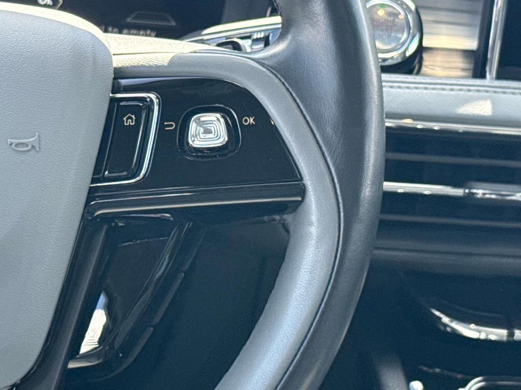 Certified 2021 Lincoln Corsair Reserve FWD image 17