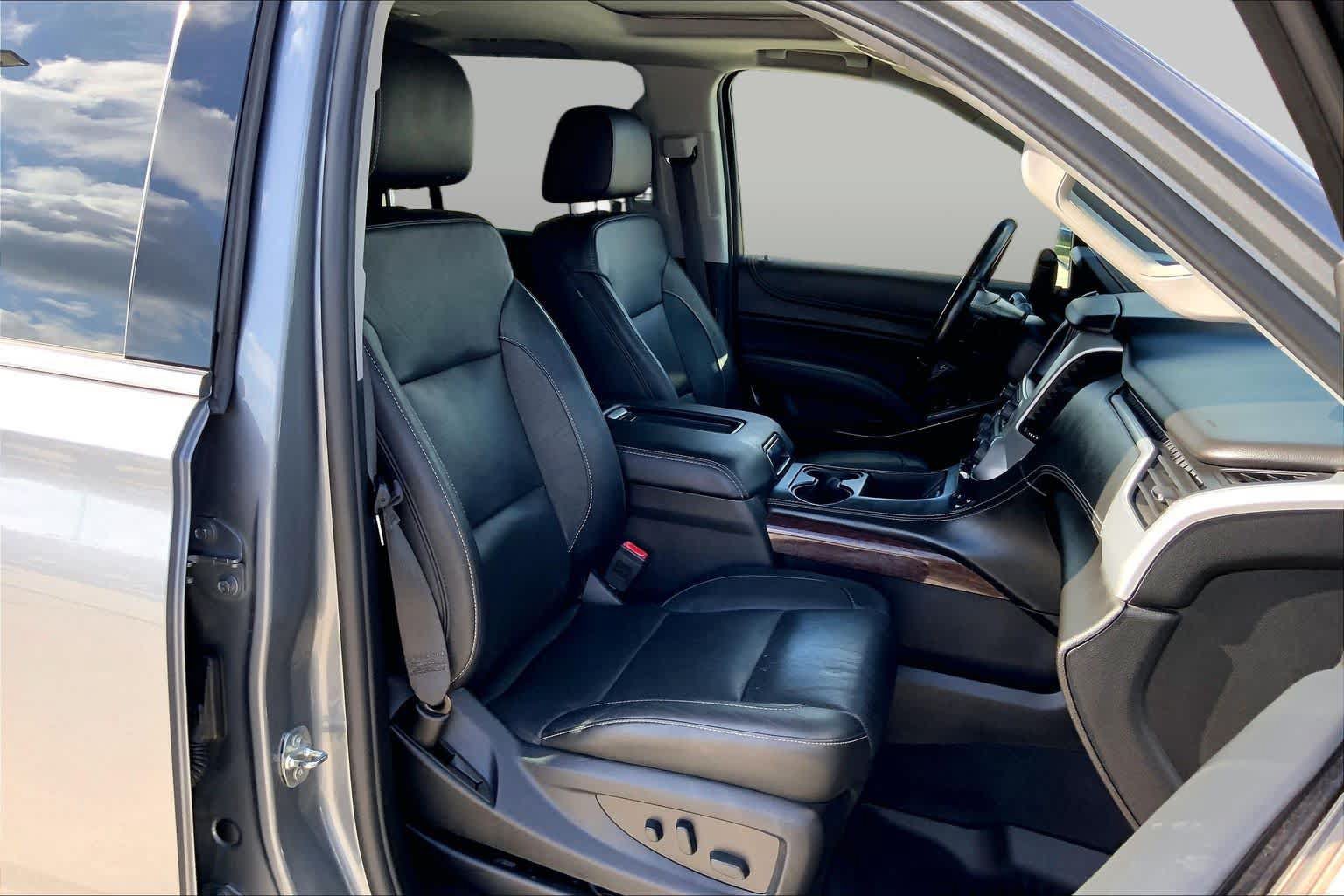 Used 2019 GMC Yukon SLT AWD/4WD image 9