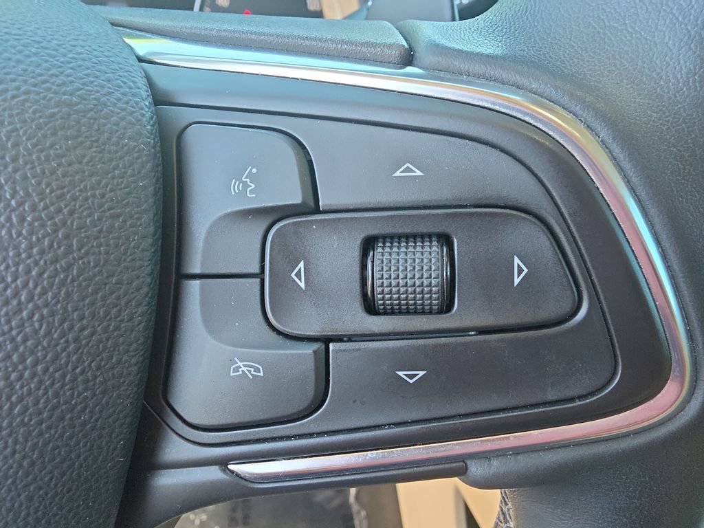 Certified 2023 Buick Envision Avenir FWD image 24