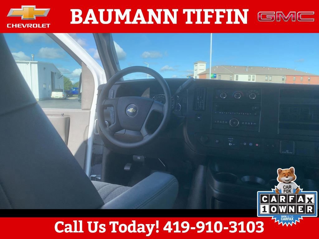 Used 2024 Chevrolet Express 3500 LT w/ LT Preferred Equipment Group RWD image 3