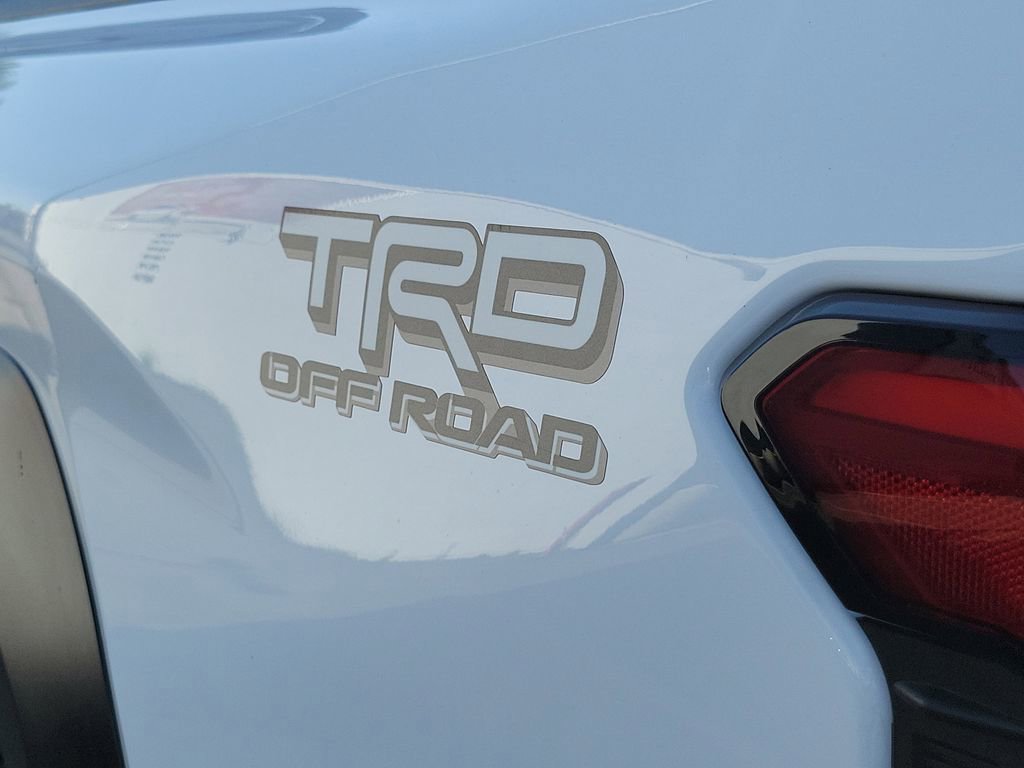 Used 2024 Toyota Tacoma TRD Off-Road w/ TRD Off Road Upgrade Package image 32