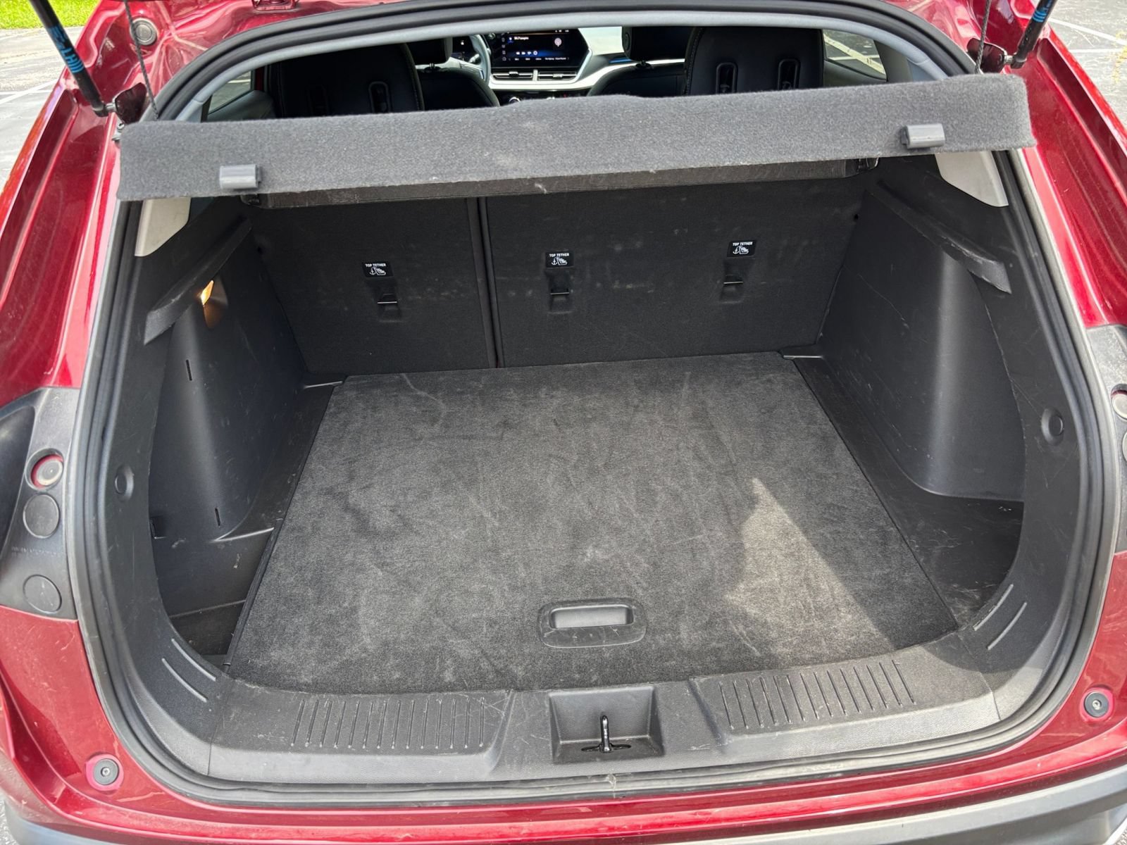 Used 2025 Chevrolet Trax LT FWD image 30