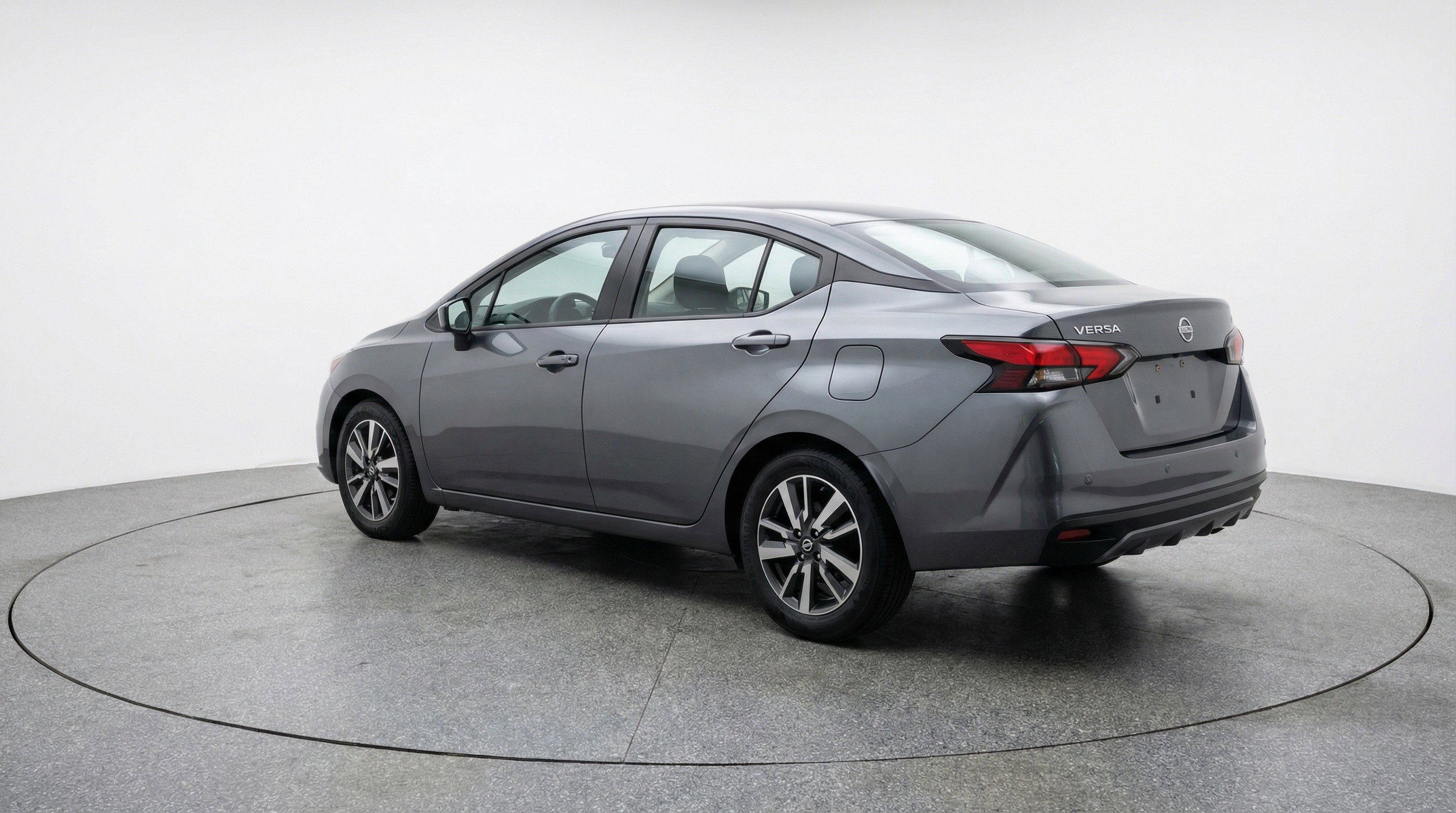 Used 2025 Nissan Versa SV FWD image 6