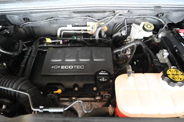 Used 2020 Chevrolet Trax LS AWD/4WD image 26