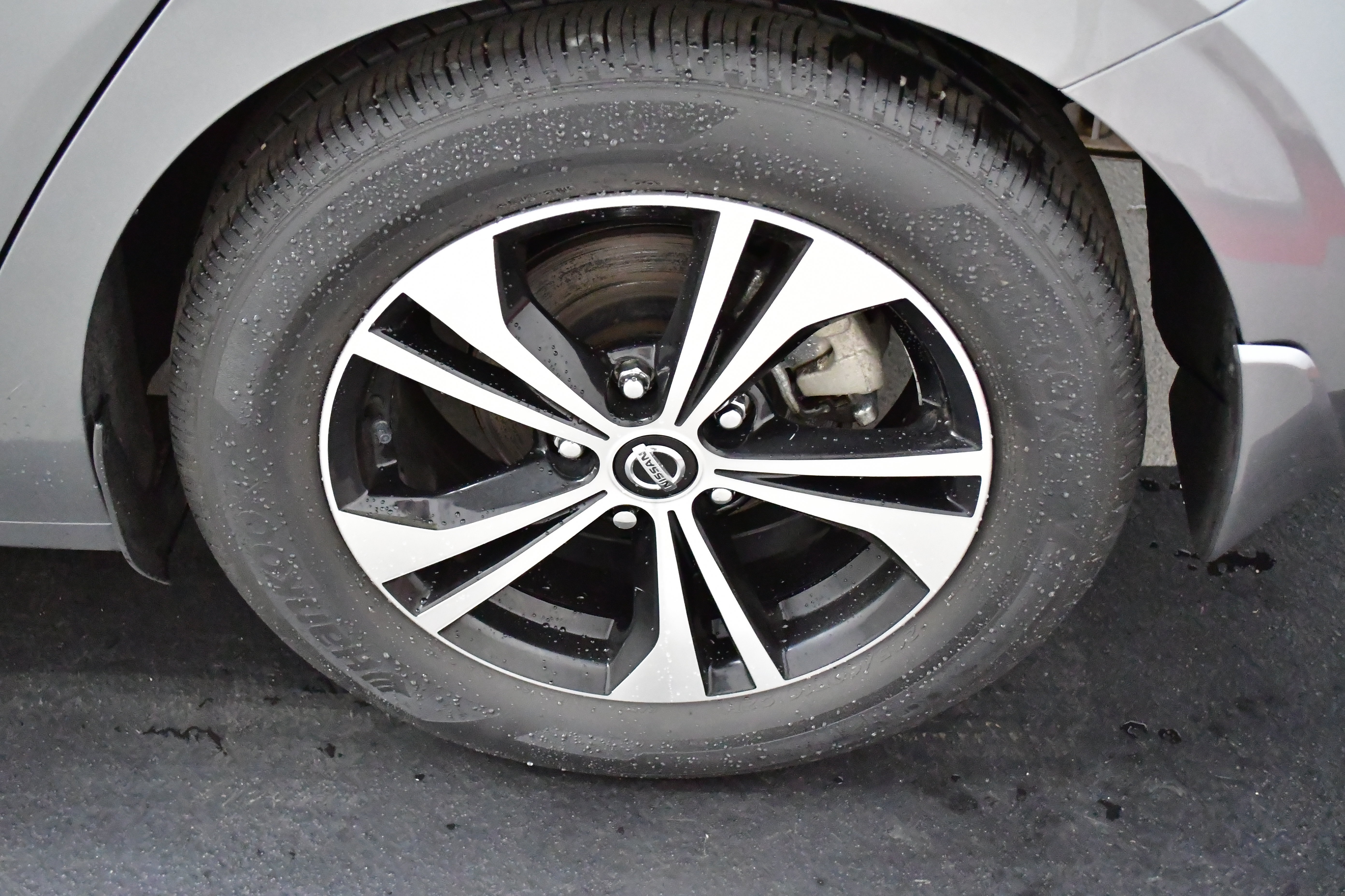 Used 2023 Nissan Sentra SV w/ All-Weather Package FWD image 33