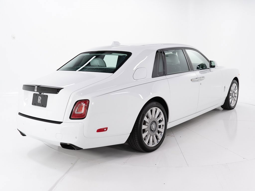 Certified 2023 Rolls-Royce Phantom Sedan image 5
