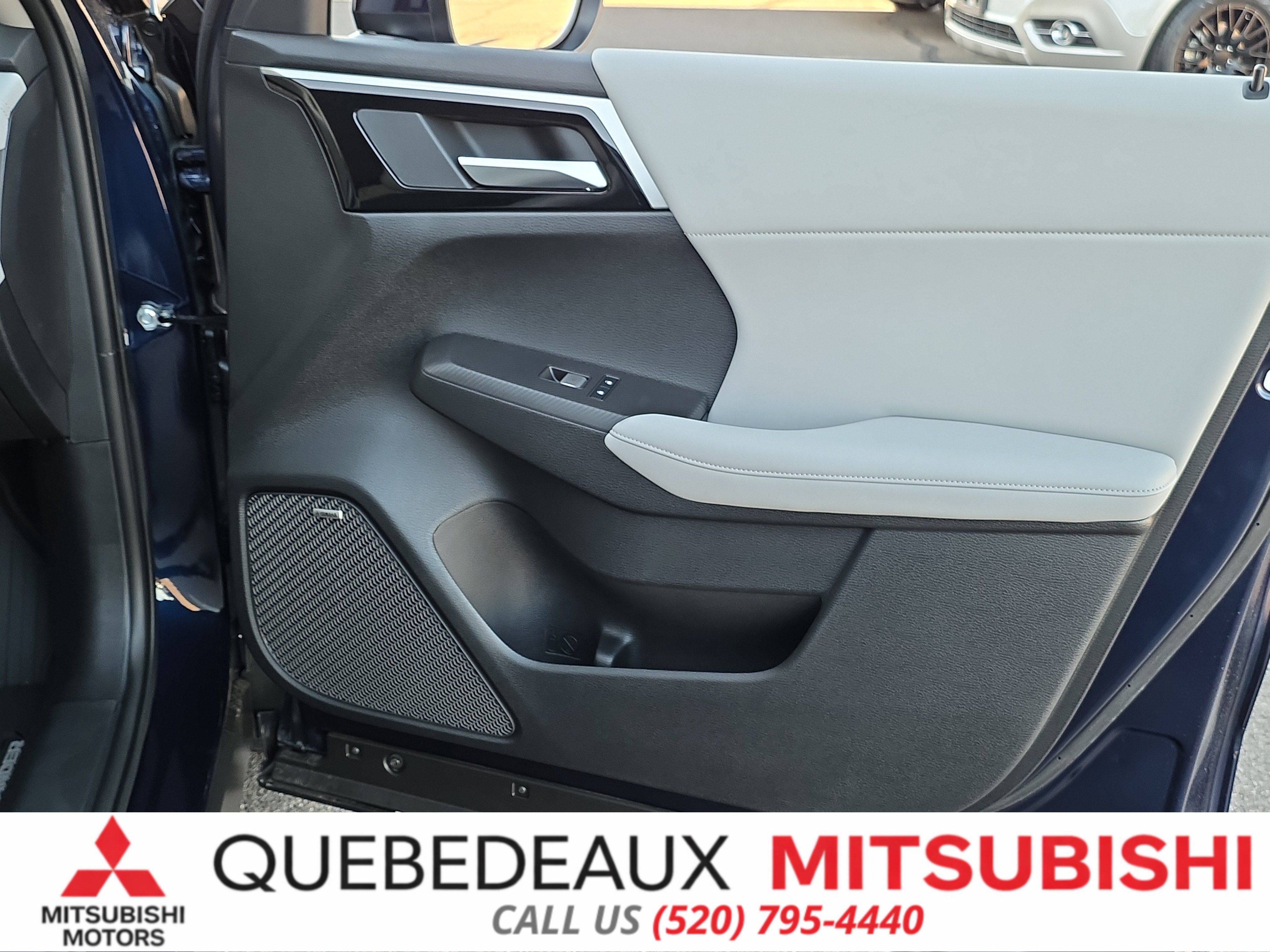 New 2026 Mitsubishi Outlander SE FWD image 30