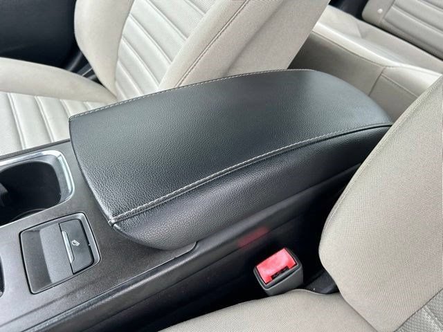 Used 2018 Ford Fusion S FWD image 30