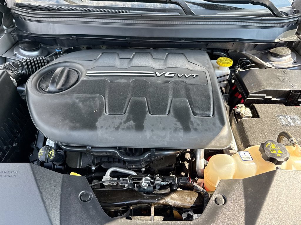 Used 2019 Jeep Cherokee Limited AWD/4WD image 26