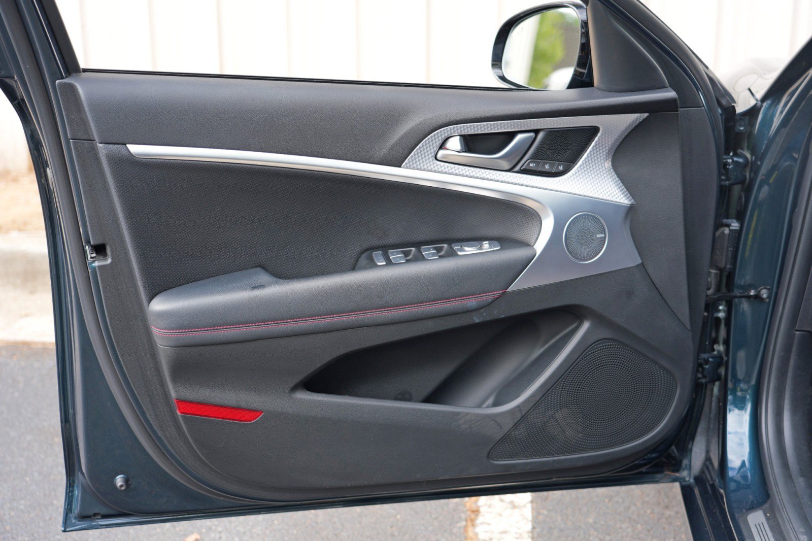 Used 2022 Genesis G70 3.3T w/ Sport Advanced Package RWD image 45