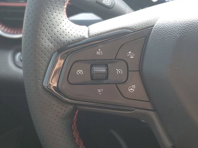 Used 2025 Chevrolet Trax RS w/ Driver Confidence Package image 22