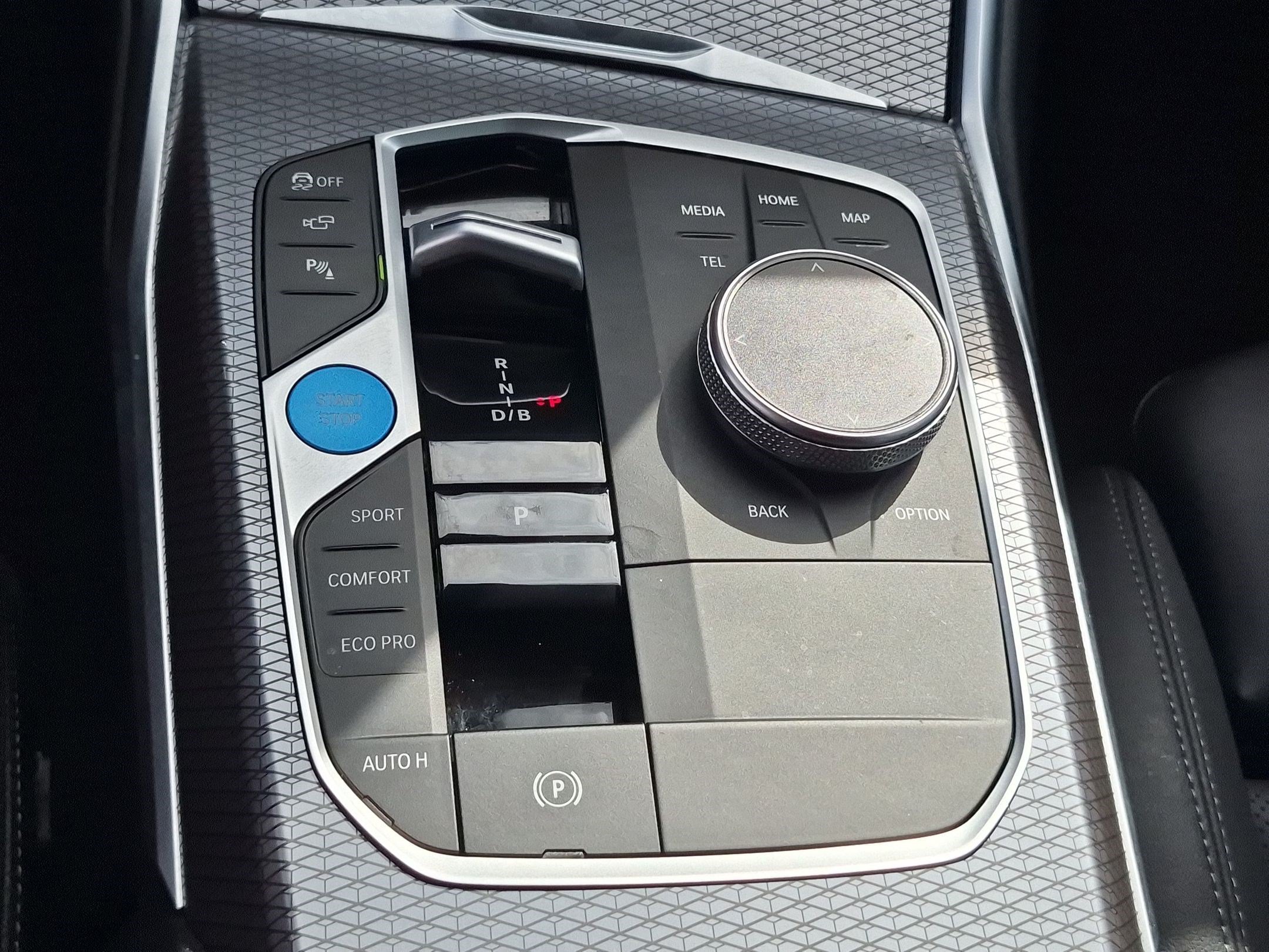 Certified 2025 BMW i4 eDrive40 w/ Premium Package RWD image 26