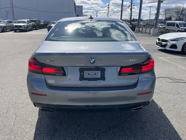 Used 2023 BMW 530e xDrive w/ Premium Package AWD/4WD image 4