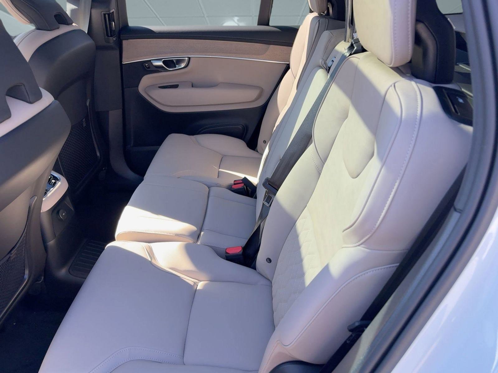 New 2026 Volvo XC90 T8 Plus w/ Protection Package image 14