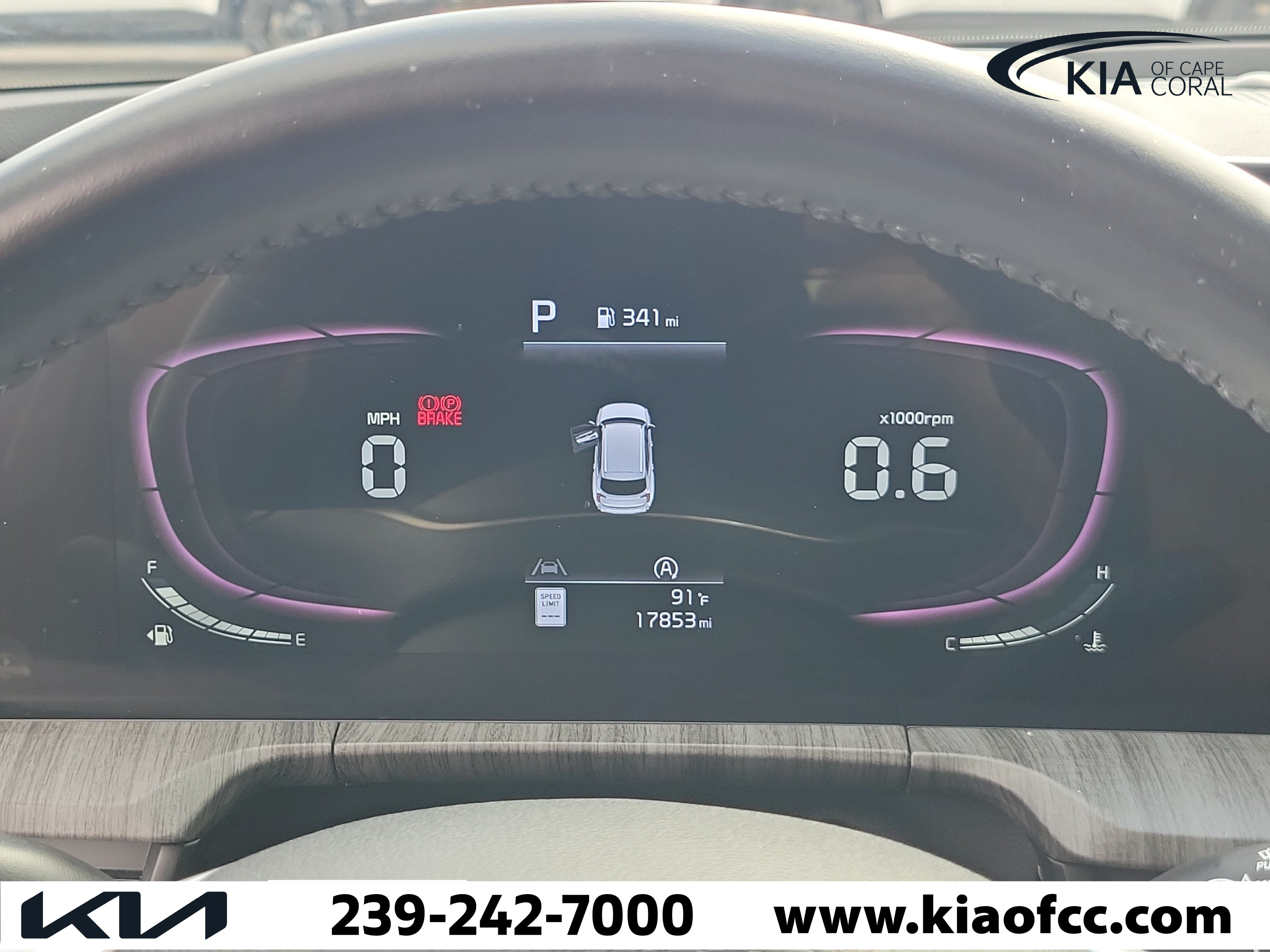 Certified 2024 Kia Telluride EX w/ EX Captain's Chair Package FWD image 28