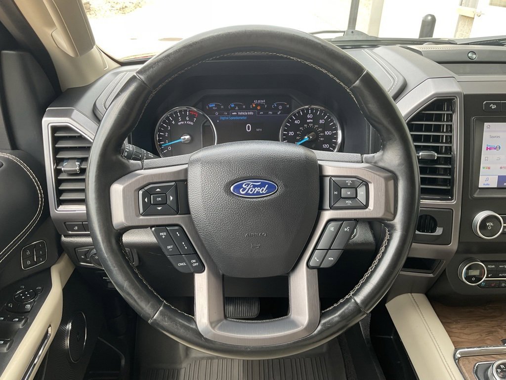 Used 2021 Ford Expedition Platinum image 16