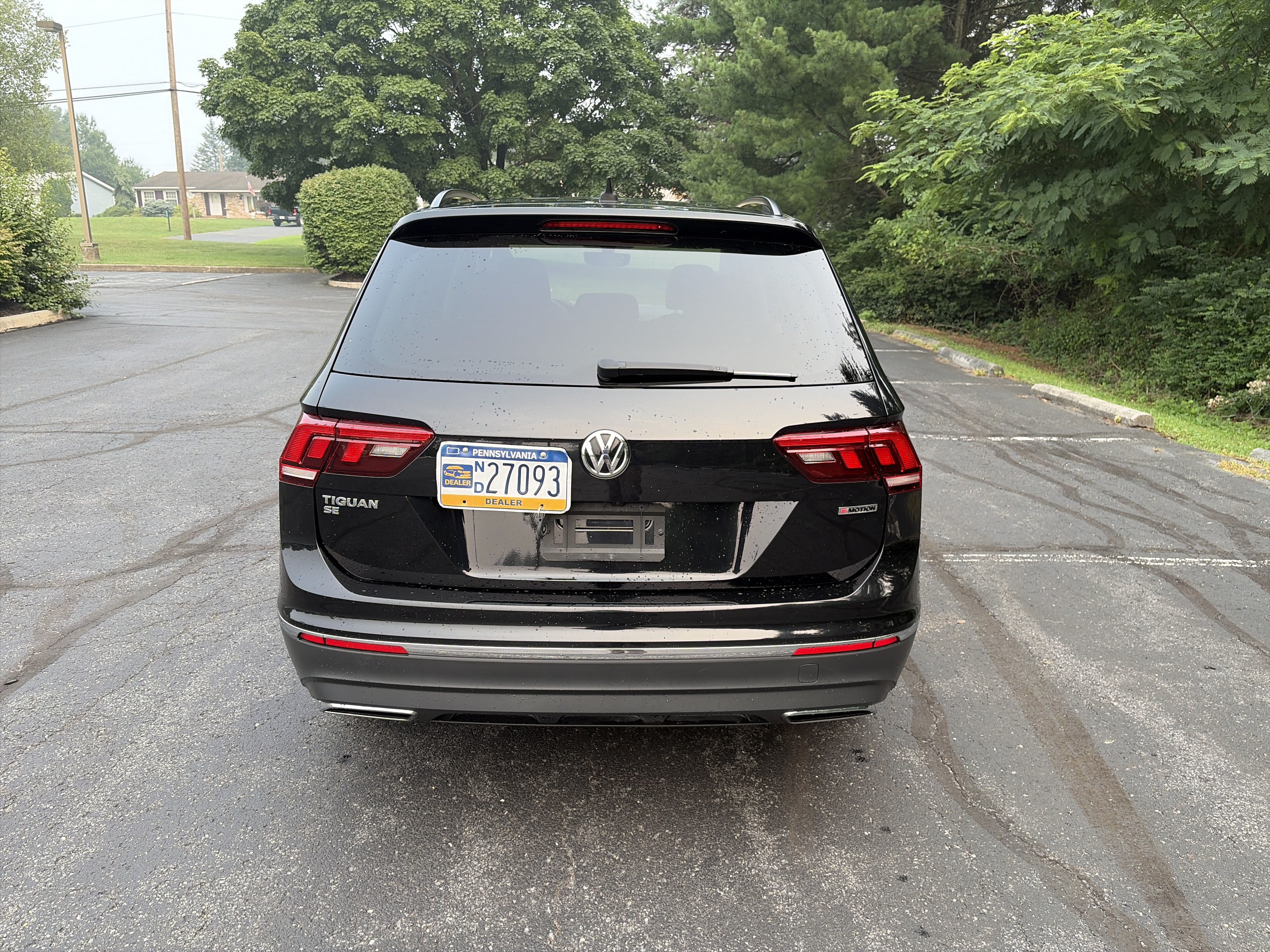 Used 2021 Volkswagen Tiguan SE w/ Panoramic Sunroof Package AWD/4WD image 6