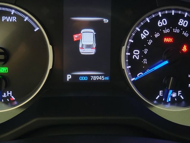 Used 2022 Toyota RAV4 LE AWD/4WD image 2