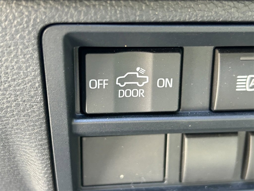 Used 2022 Toyota Tundra Limited image 27