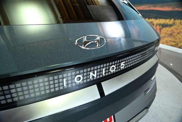Used 2024 Hyundai Ioniq 5 Limited image 14