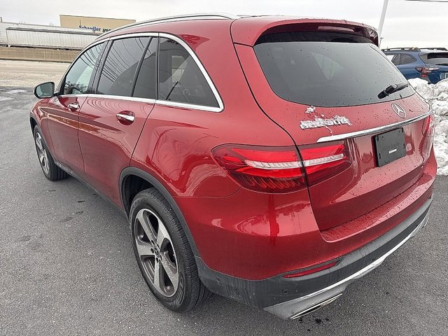 Used 2018 Mercedes-Benz GLC 300 4MATIC image 5