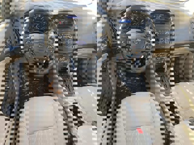 Certified 2018 Ford Focus SE image 16