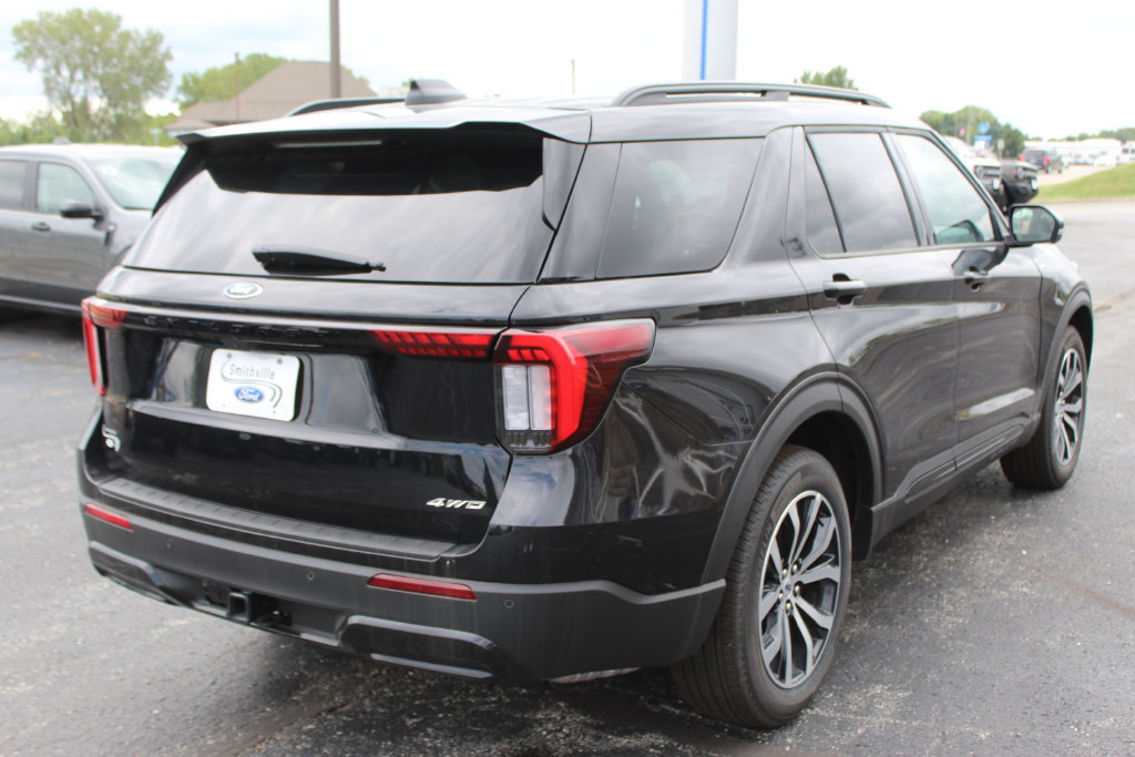 New 2026 Ford Explorer ST-Line AWD/4WD image 5