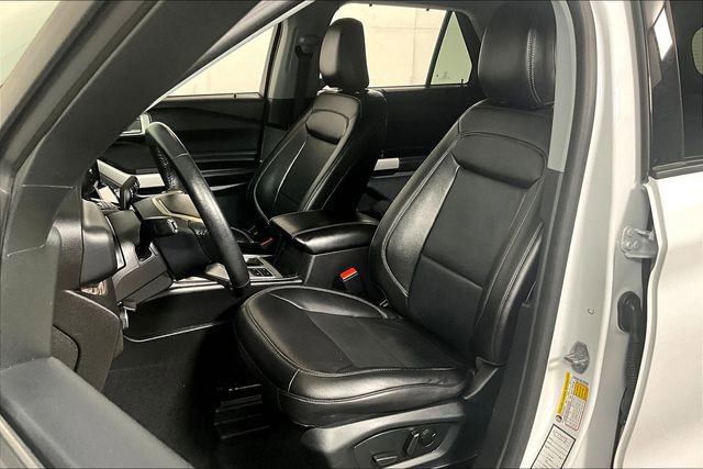Used 2023 Ford Explorer Limited image 25