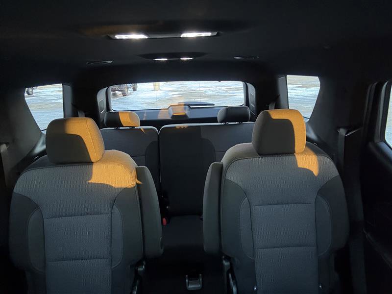 Used 2023 Chevrolet Traverse LT image 27