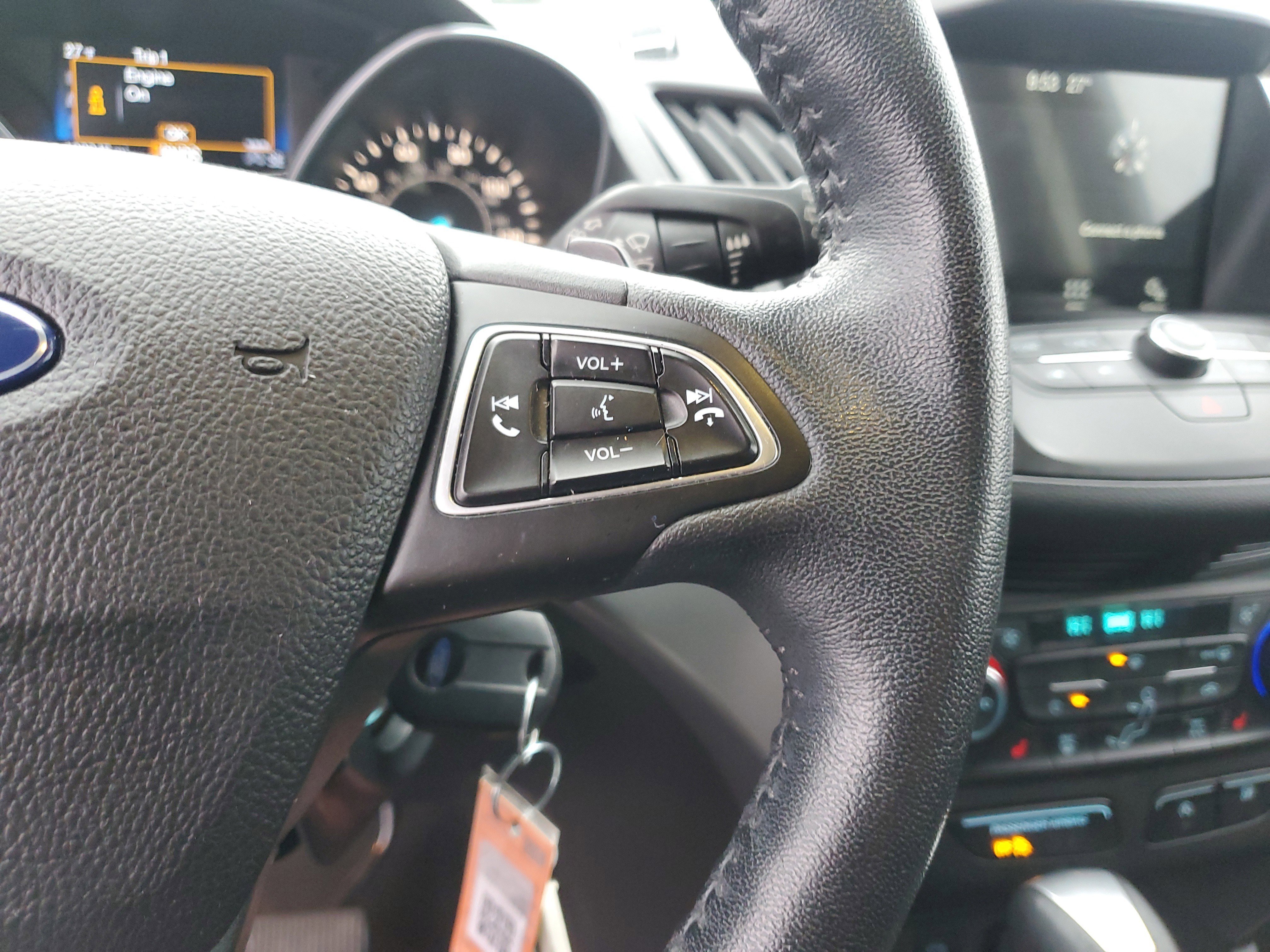 Used 2017 Ford Escape SE w/ SE Leather Comfort Package image 23