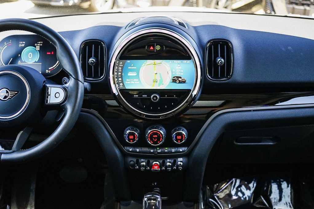 Used 2023 MINI Cooper Countryman S FWD image 13